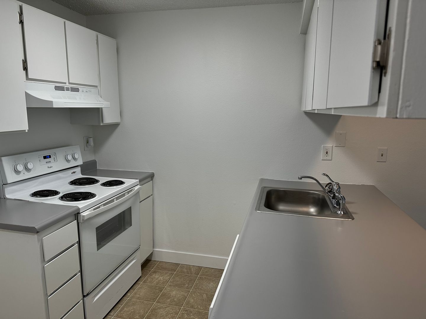 Spokane Valley Apartment: 402 South Eastern Road