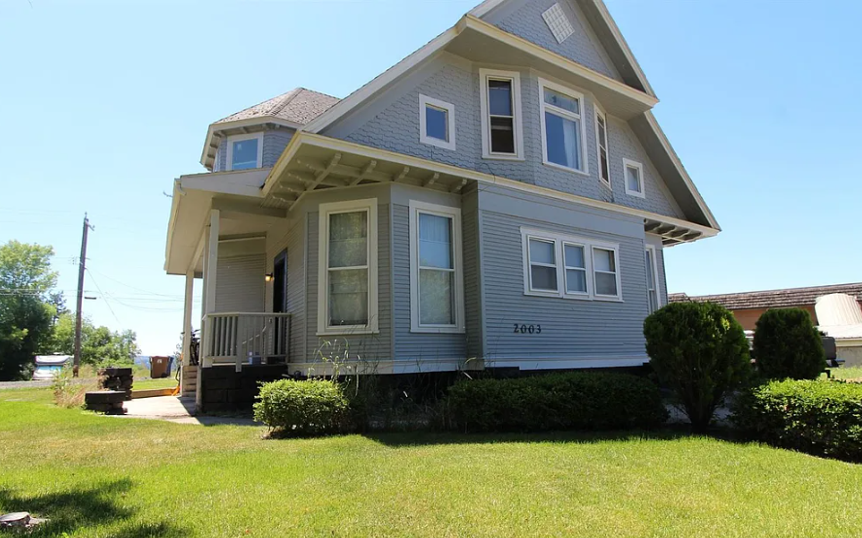 Spokane Apartment: 2003 West 10th Avenue