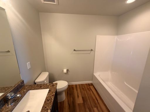 Listing photo thumbnail
