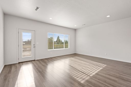 Listing photo thumbnail