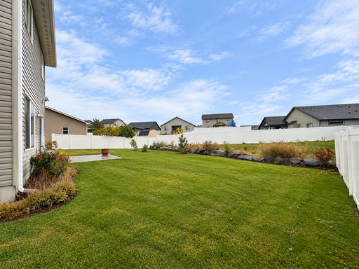 Listing photo thumbnail