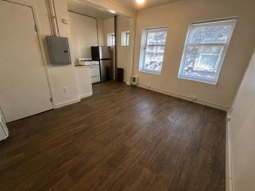 Affordable Studio in Desirable Browne’s Addition *Available 9/4* – photo 1