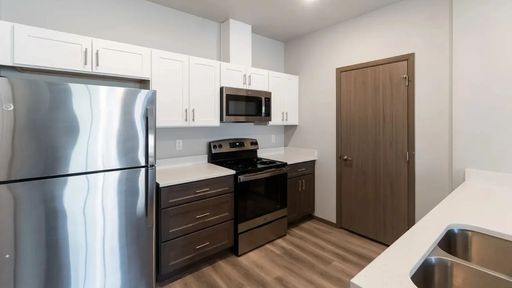 Listing photo thumbnail