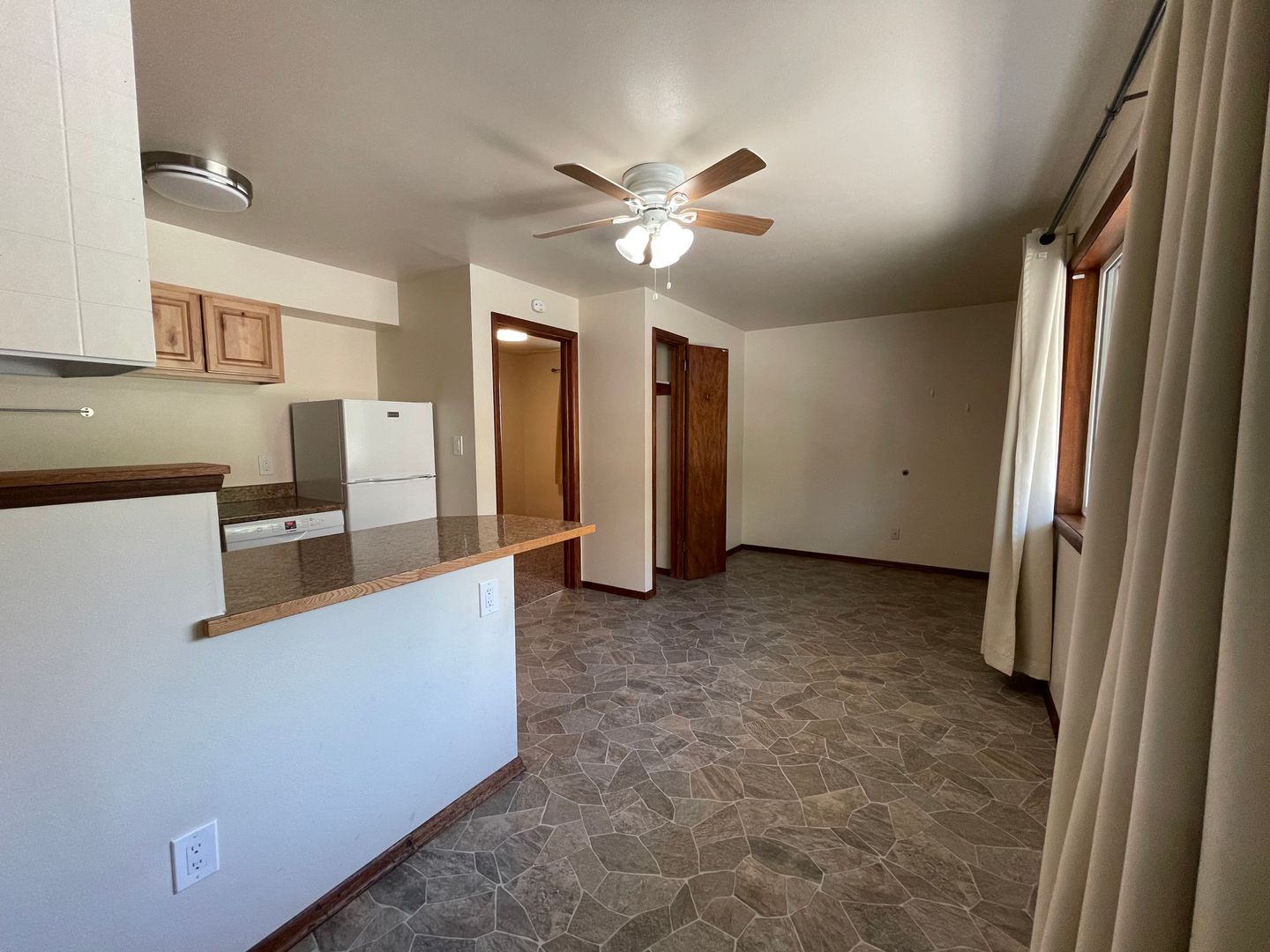 Cheney Apartment: 607 C Street