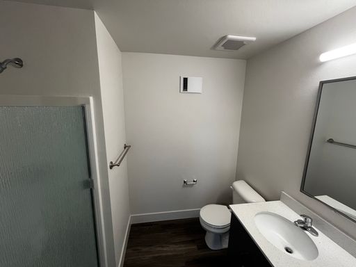 Listing photo thumbnail