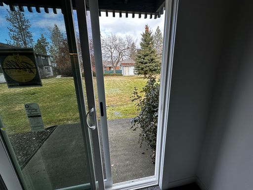 Listing photo thumbnail