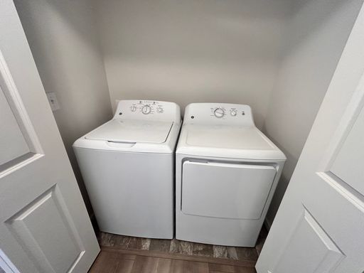 Listing photo thumbnail
