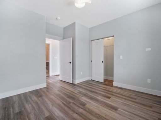 Listing photo thumbnail
