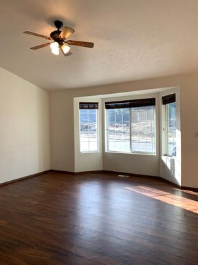 4 Bed 2 Bath Rental at 11218 N Waikiki Rd, Spokane, WA – photo 1