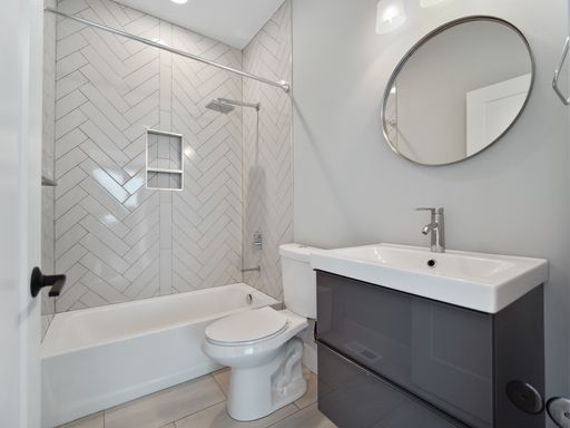 Listing photo thumbnail