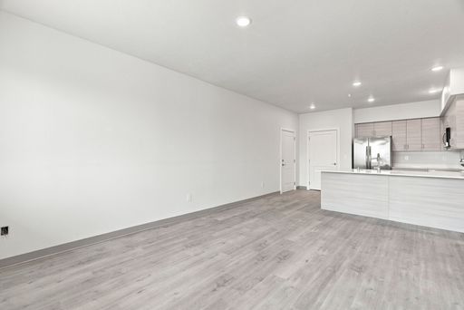 Listing photo thumbnail