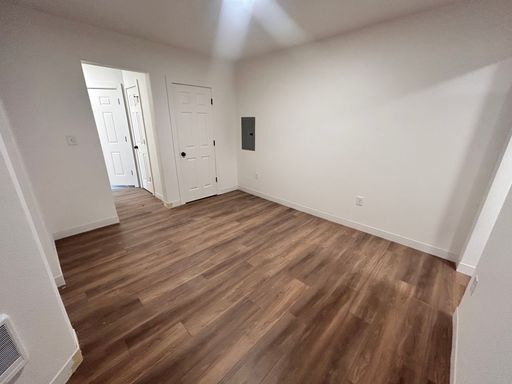 Listing photo thumbnail