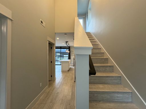 Listing photo thumbnail