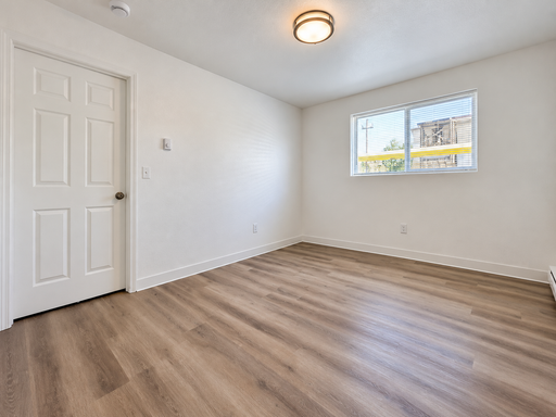 Listing photo thumbnail
