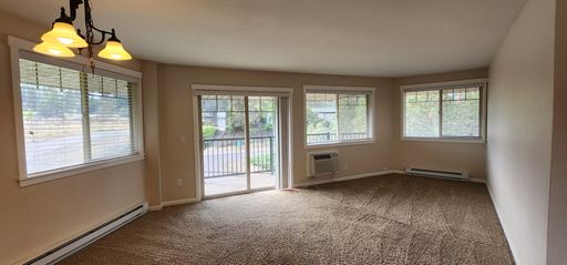 Second Floor 2 Bed, 1 Bath Apartment in Spokane! – photo 1