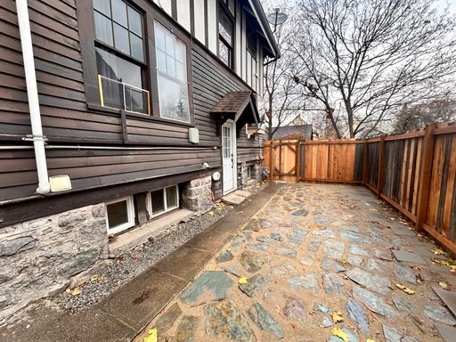 Listing photo thumbnail