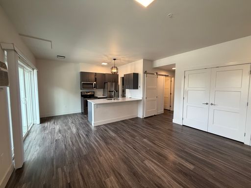 Listing photo thumbnail