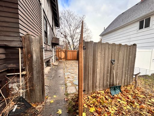 Listing photo thumbnail