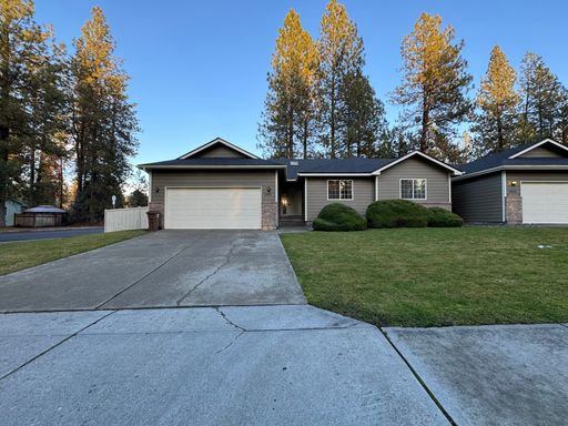 6920 N Old Fort Dr, Spokane, WA 99208