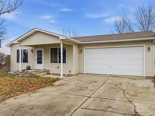 Listing photo thumbnail