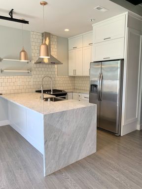 Modern 2 Bed, 2 Bath w/ Loft & Rooftop Patio! *$1,000 OFF!* – photo 1