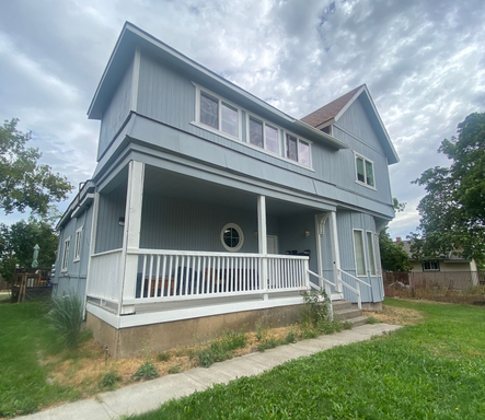 Listing photo thumbnail