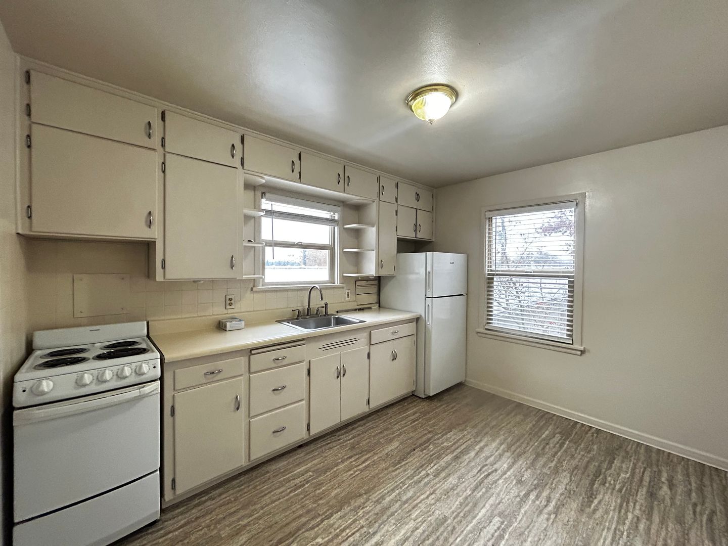 Spokane Apartment: 2103 - 2115 West Riverside Avenue