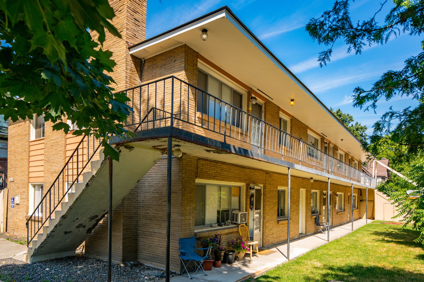 Spokane Apartment: 1218 W 10th Ave