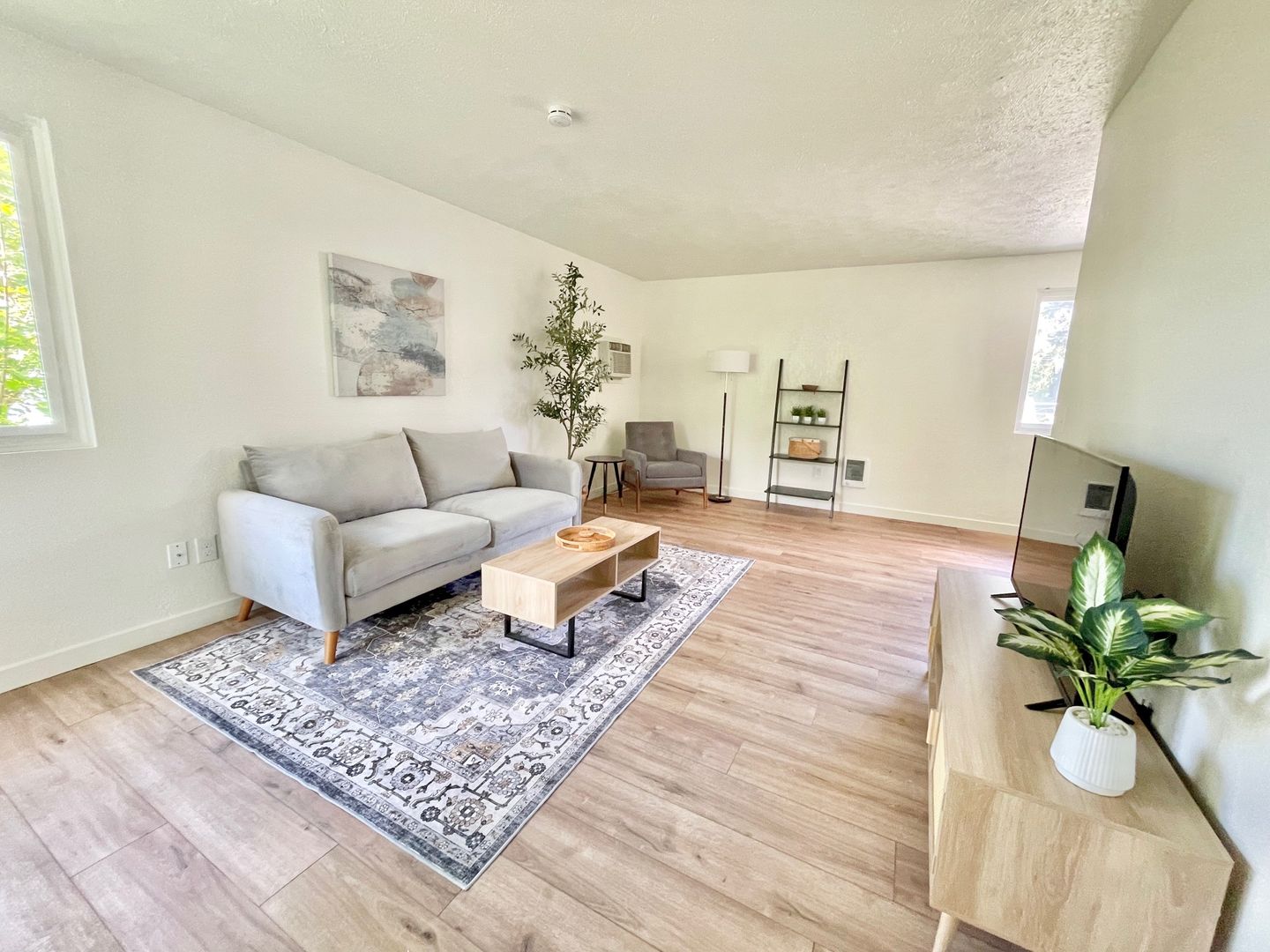 Spokane Apartment: 1110 W 10th Ave