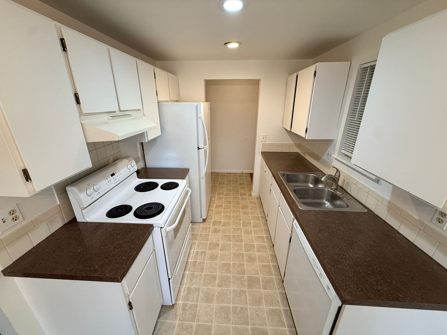 Spokane Apartment: 2801 East 37th Avenue