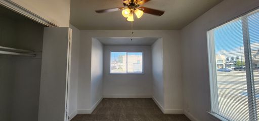 Listing photo thumbnail