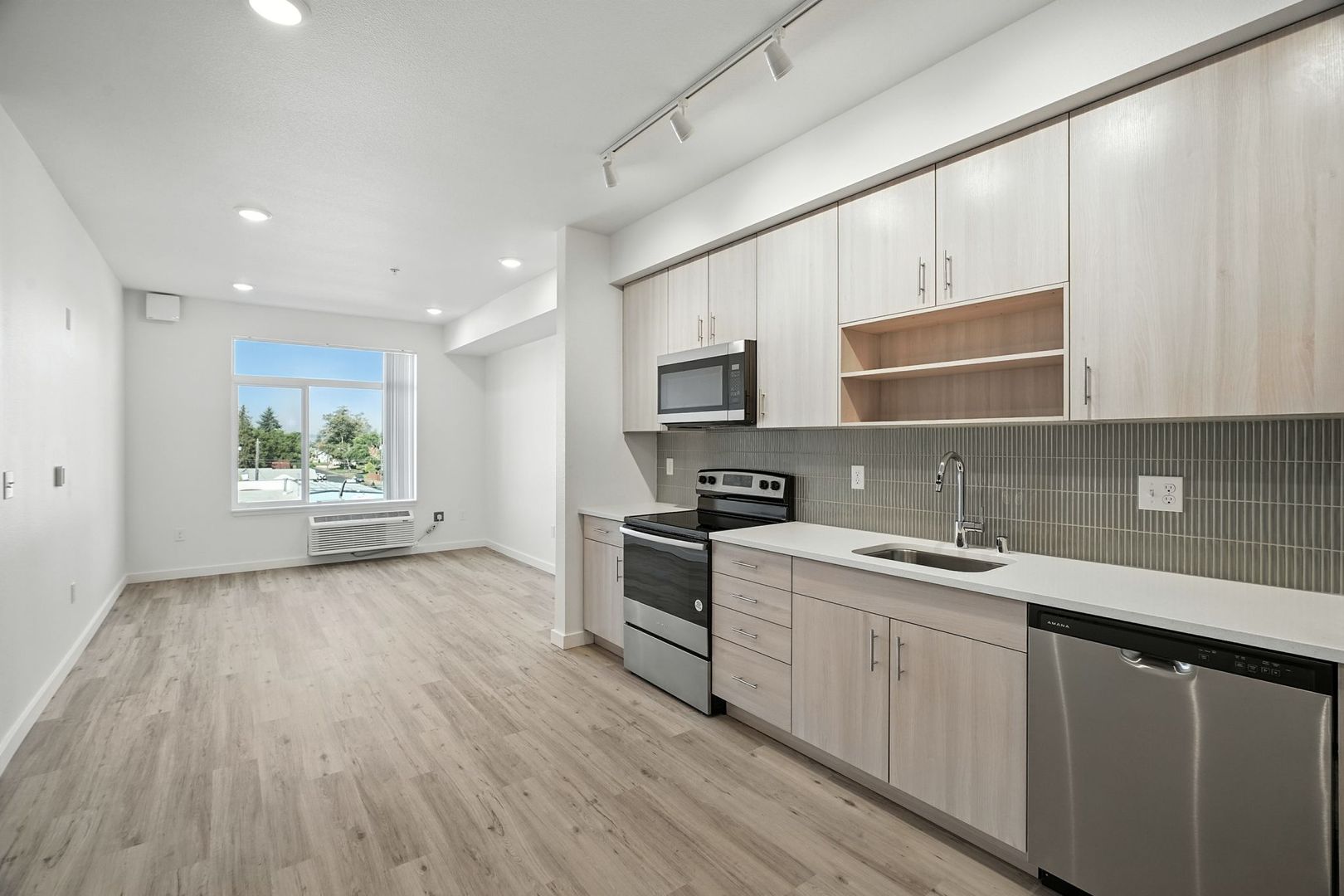 Spokane Apartment: 951 West Walton Avenue