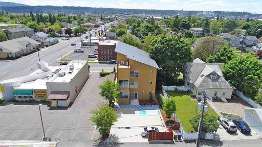 Listing photo thumbnail
