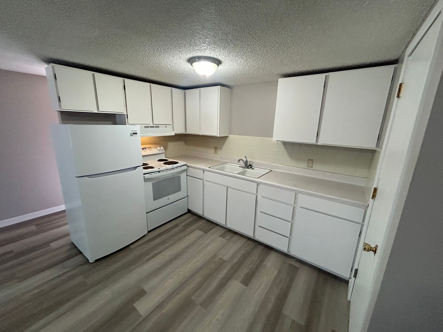 Cheney Apartment: 1306-1320 3rd Street