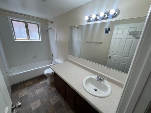Listing photo thumbnail