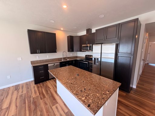 Listing photo thumbnail