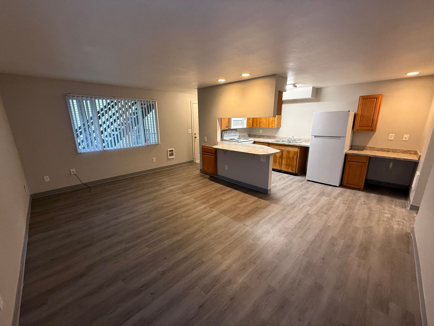 Spokane Apartment: 943 East Augusta Avenue