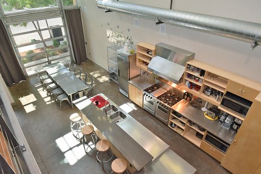 Listing photo thumbnail