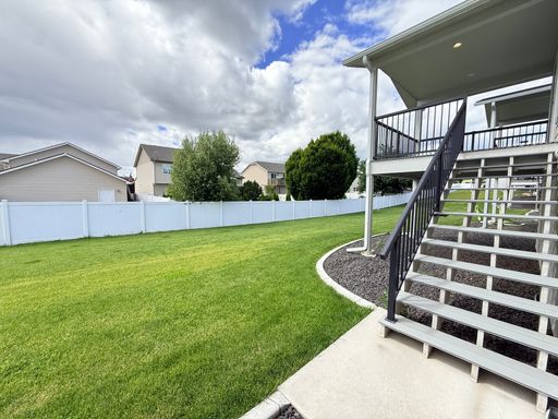 Listing photo thumbnail
