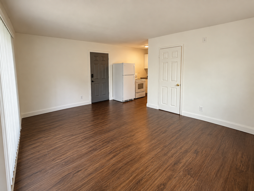 Listing photo thumbnail