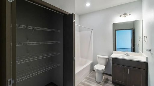 Listing photo thumbnail