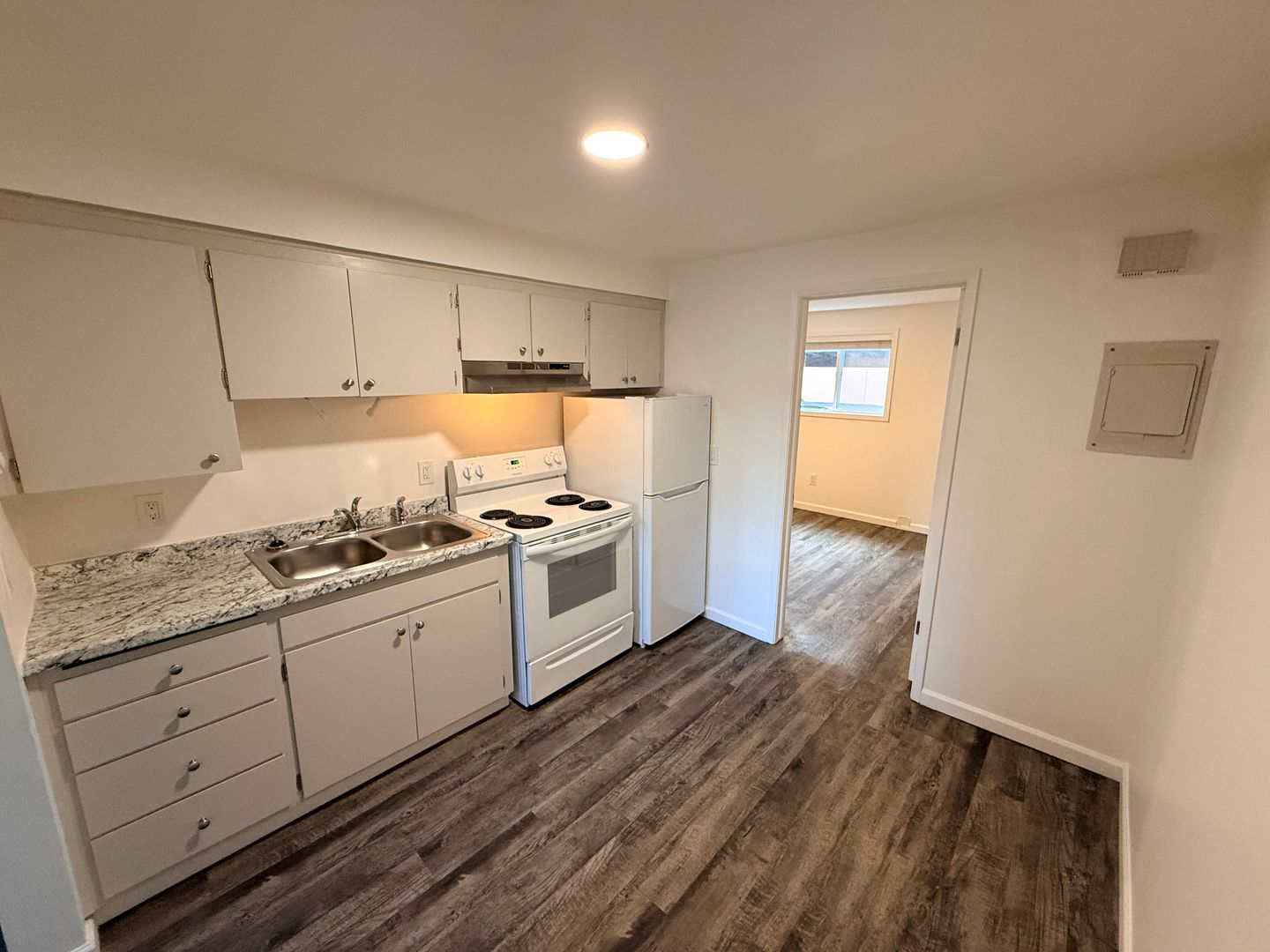 Spokane Apartment: 6125 North Mayfair Street