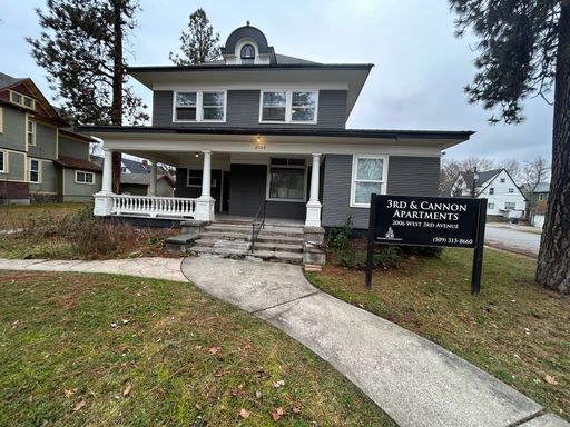 Listing photo thumbnail