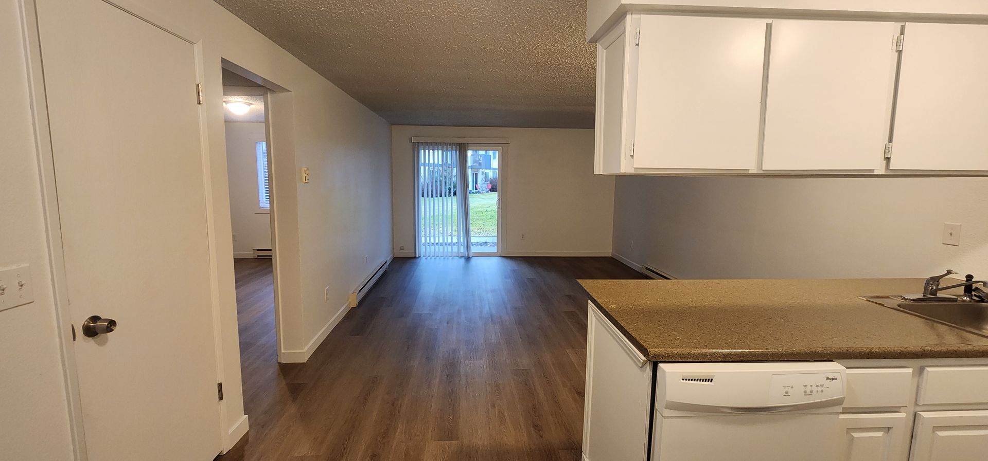 Spokane Valley Apartment: 402 South Eastern Road