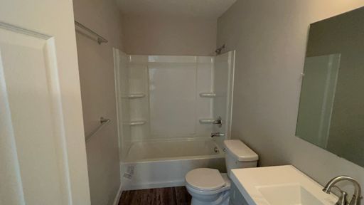 Listing photo thumbnail