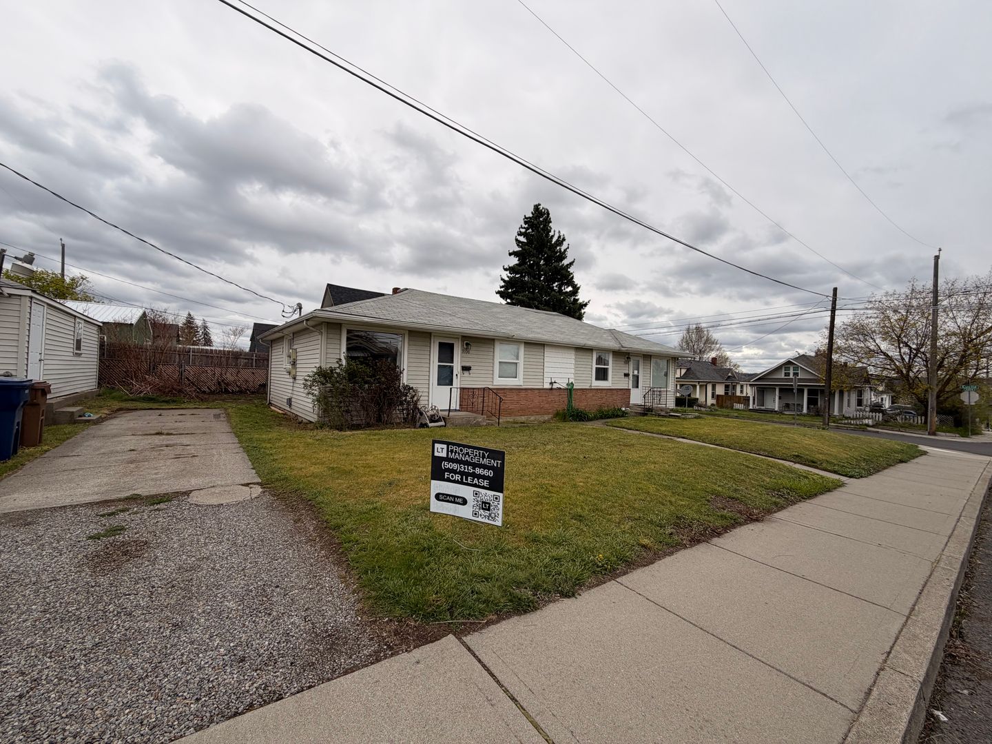 Spokane Apartment: 3106 North Lidgerwood Street