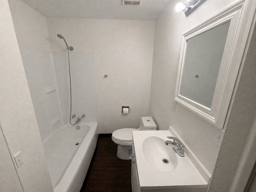 Listing photo thumbnail