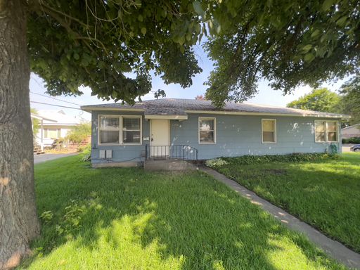 Updated 1 Bed, 1 Bath in North Spokane! – photo 1