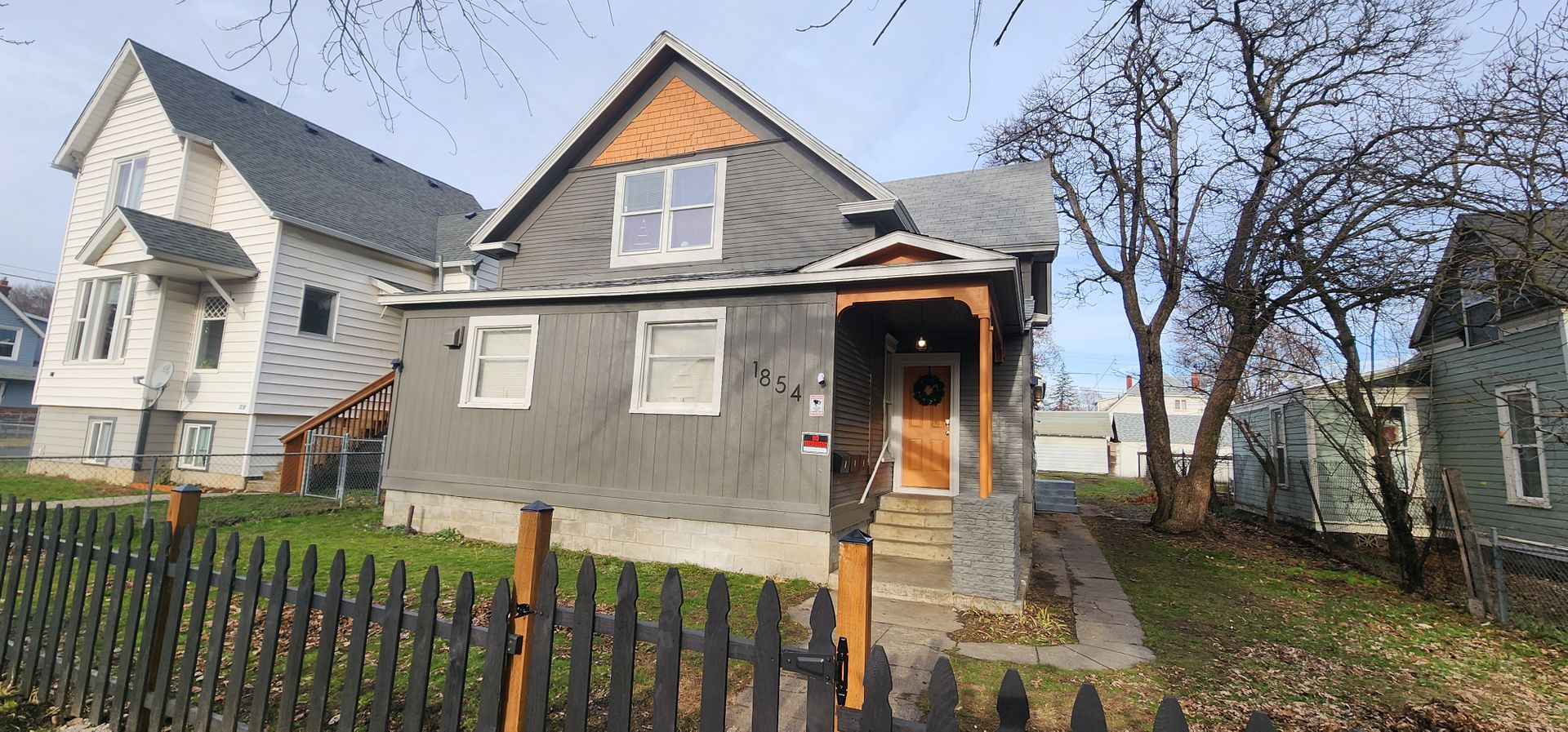 Spokane Apartment: 1854 West College Avenue