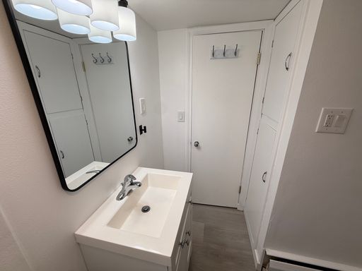Listing photo thumbnail